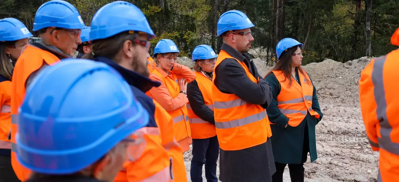 Une délégation du parti Europe Écologie Les Verts de la région Auvergne-Rhône-Alpes a visité le site Imerys du projet de lithium EMILI.