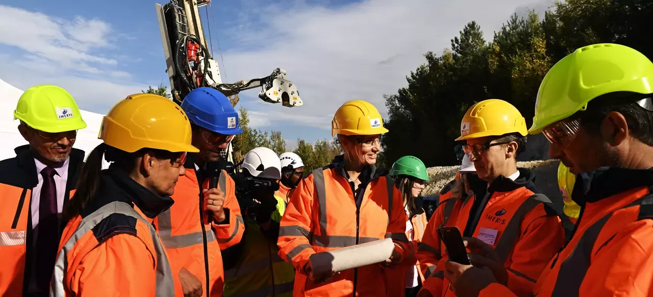 Visite des lieux de sondages géologiques