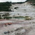 Vue en hauteur de la mine d'Échassières